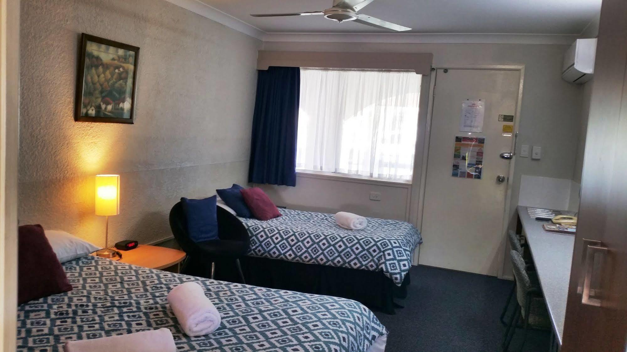 Bundaberg Coral Villa Motor Inn Kültér fotó