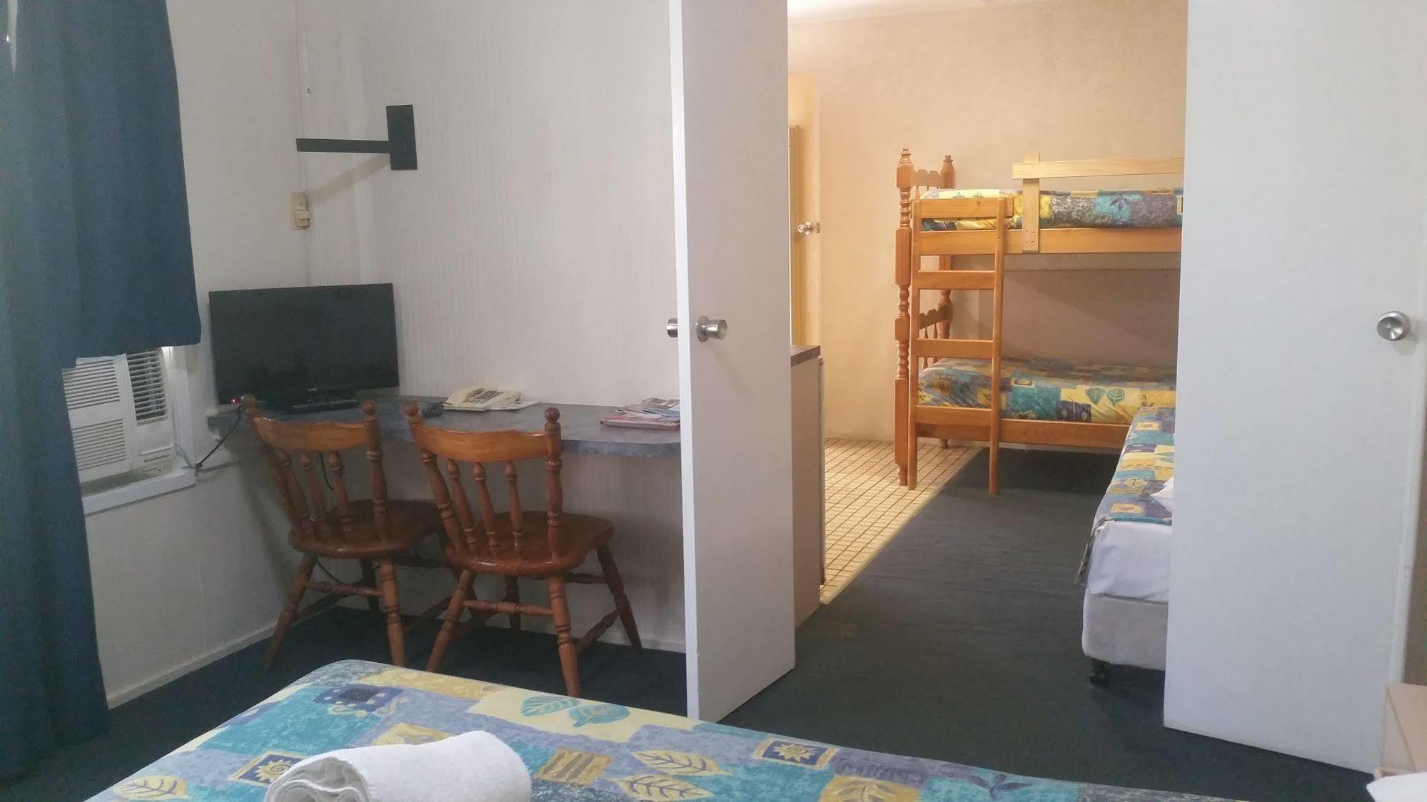 Bundaberg Coral Villa Motor Inn Kültér fotó