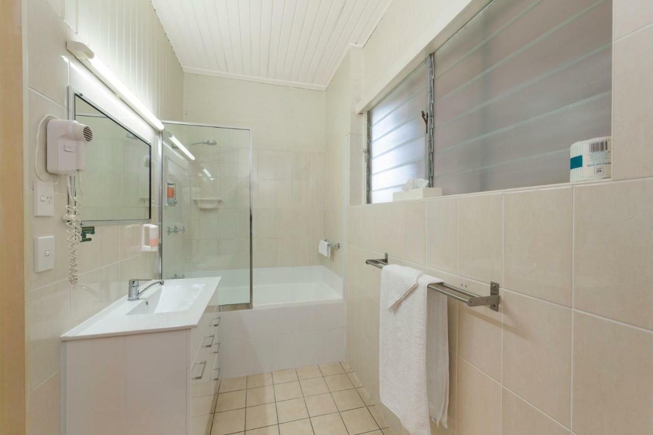 Bundaberg Coral Villa Motor Inn Kültér fotó